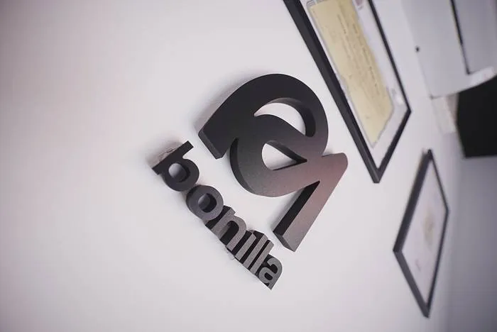 Logotipo de Bonilla Nutrición en la consulta
